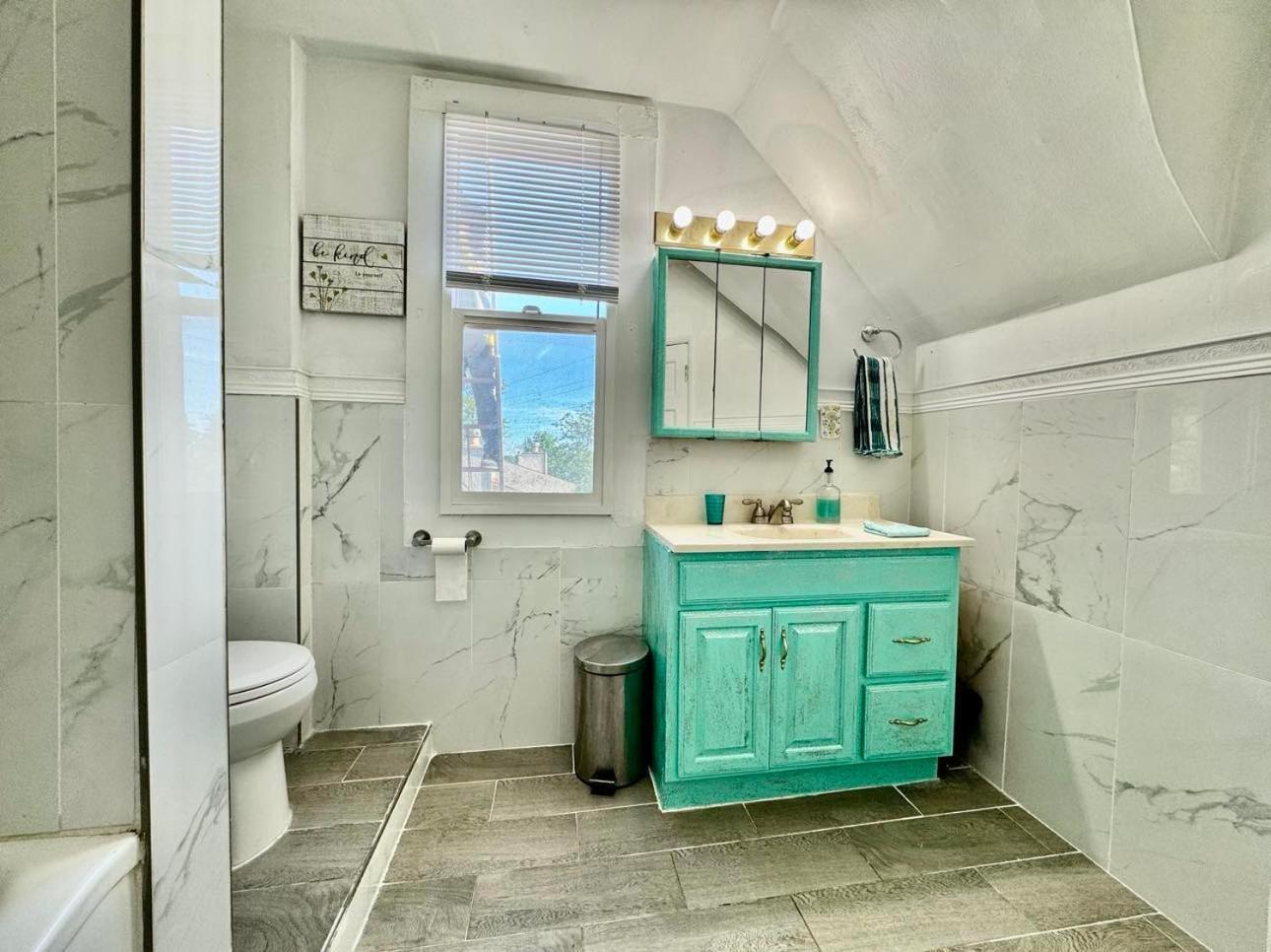 Private Tiny Room On The 1St Floor With Shared Bathroom Near Airport And Downtown Seattte Seattle Bagian luar foto