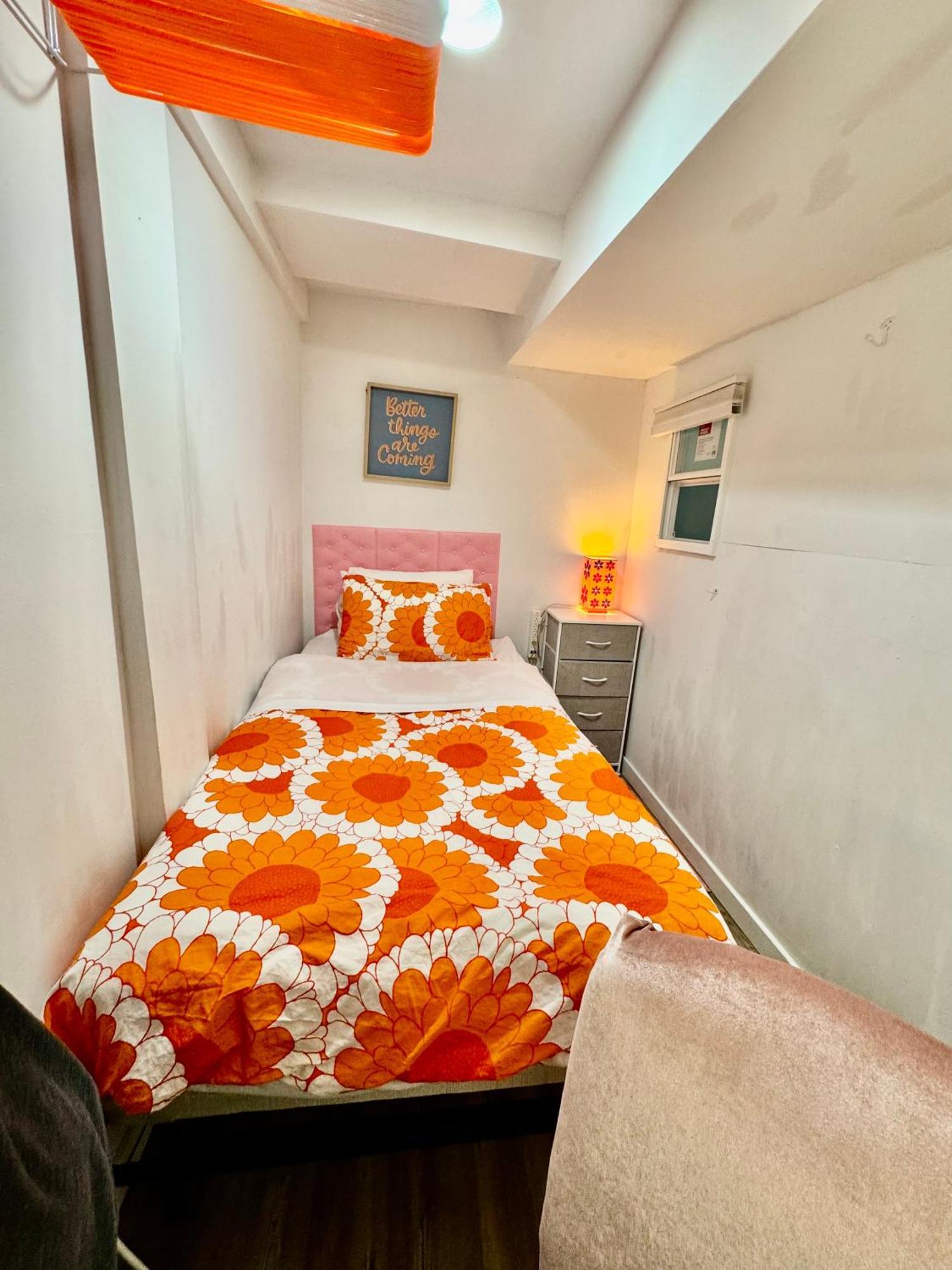 Private Tiny Room On The 1St Floor With Shared Bathroom Near Airport And Downtown Seattte Seattle Bagian luar foto